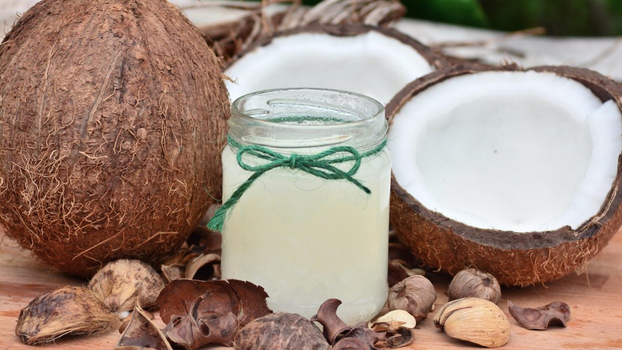 The Amazing Benefits of Drinking Coconut Water Daily